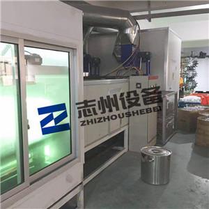 厂家定制小饰品往复喷漆烘道流水线 4