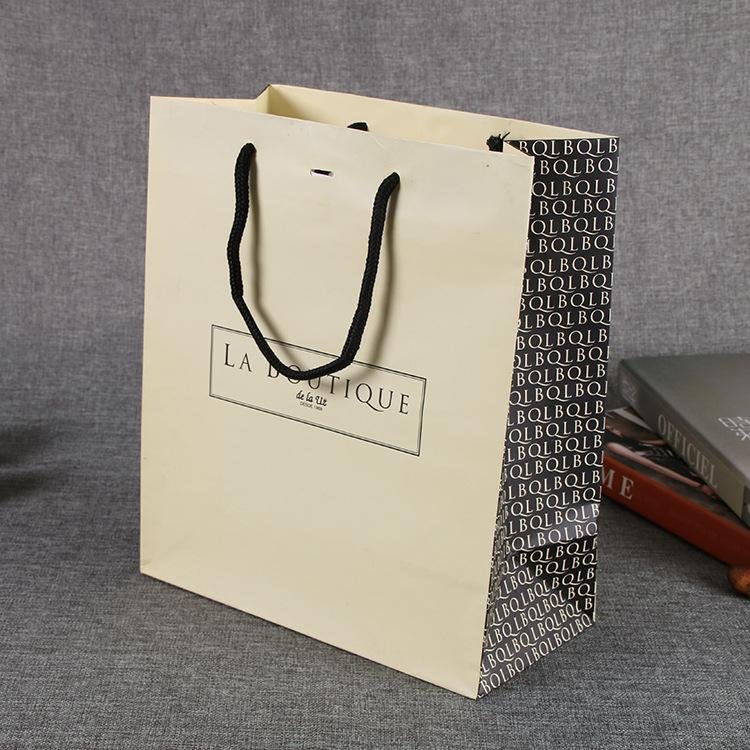 Customized luxury paper shopping bag,Factory hotsell paper bag gift packaging