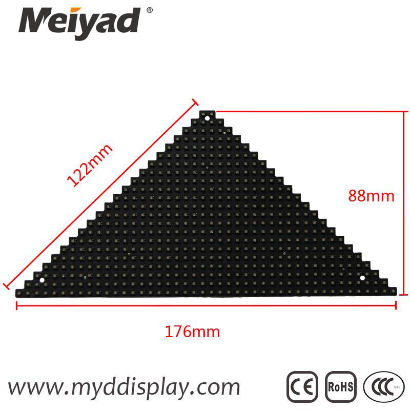 P4 Indoor Triangle LED Screen 122mm*176mm*88mm 2
