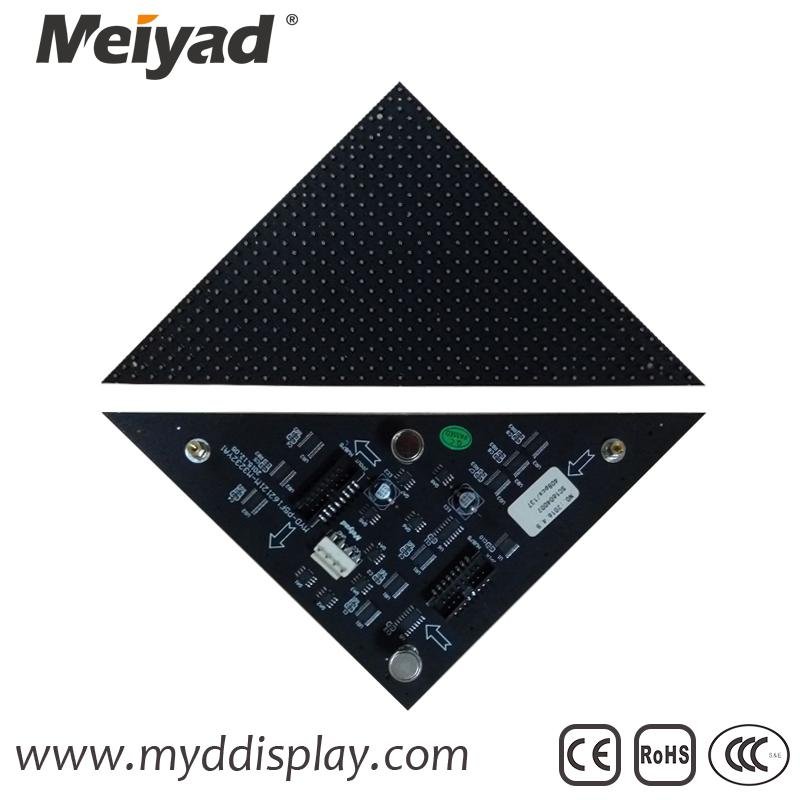 P5 Indoor Triangle LED Screen 160mm*226mm*113mm 3