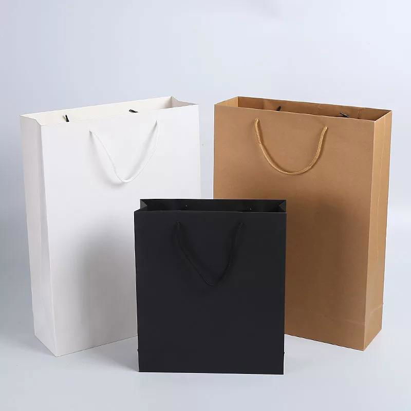 2018 high quality luxury paper packaging carring bag with handle 2