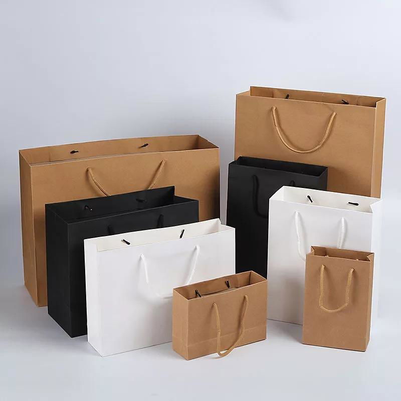2018 high quality luxury paper packaging carring bag with handle 3