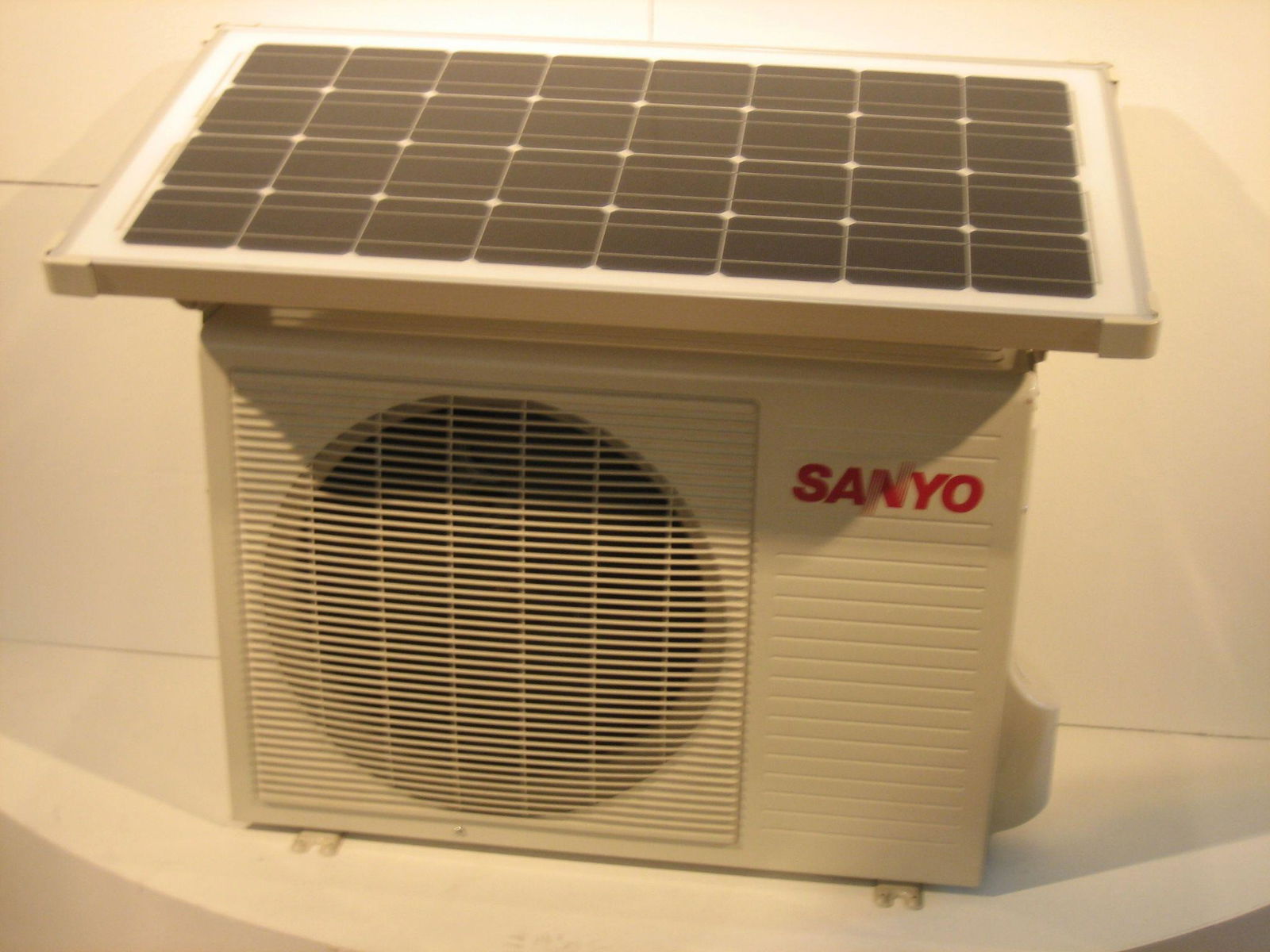 Solar energy air conditioning  2