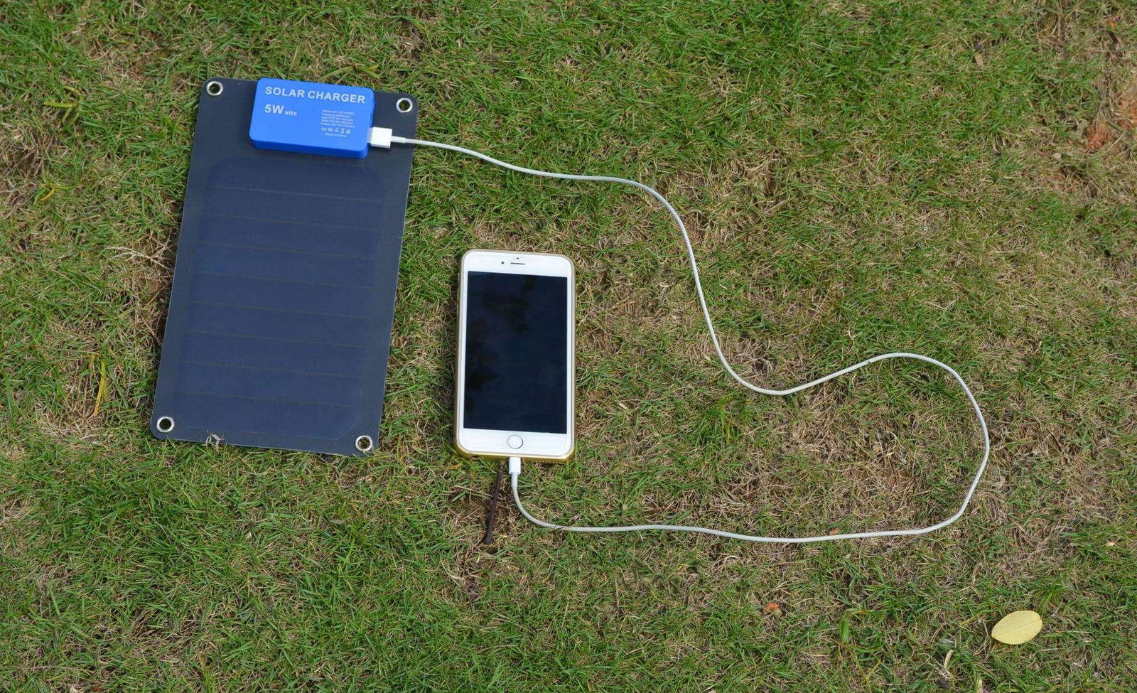 Super thin and large capacity solar energy charging treasure  5