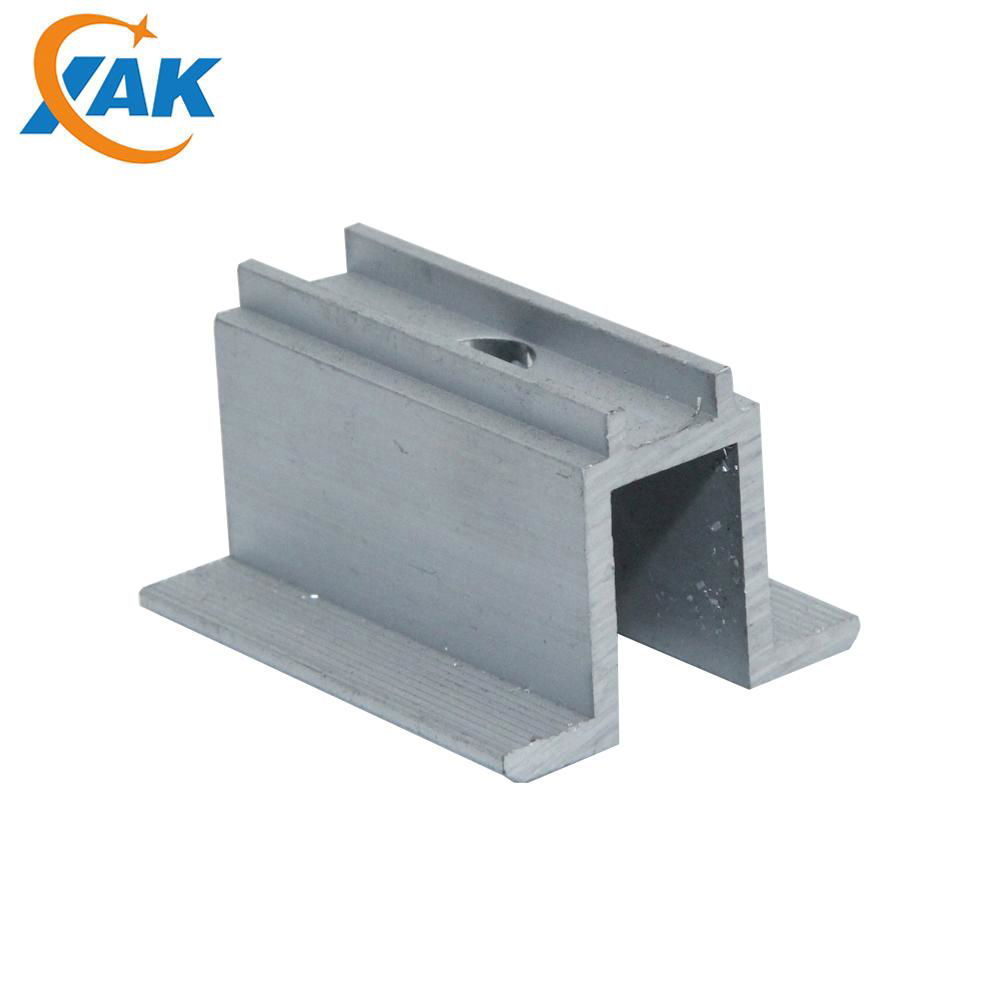 solar panel bracket for flat roof