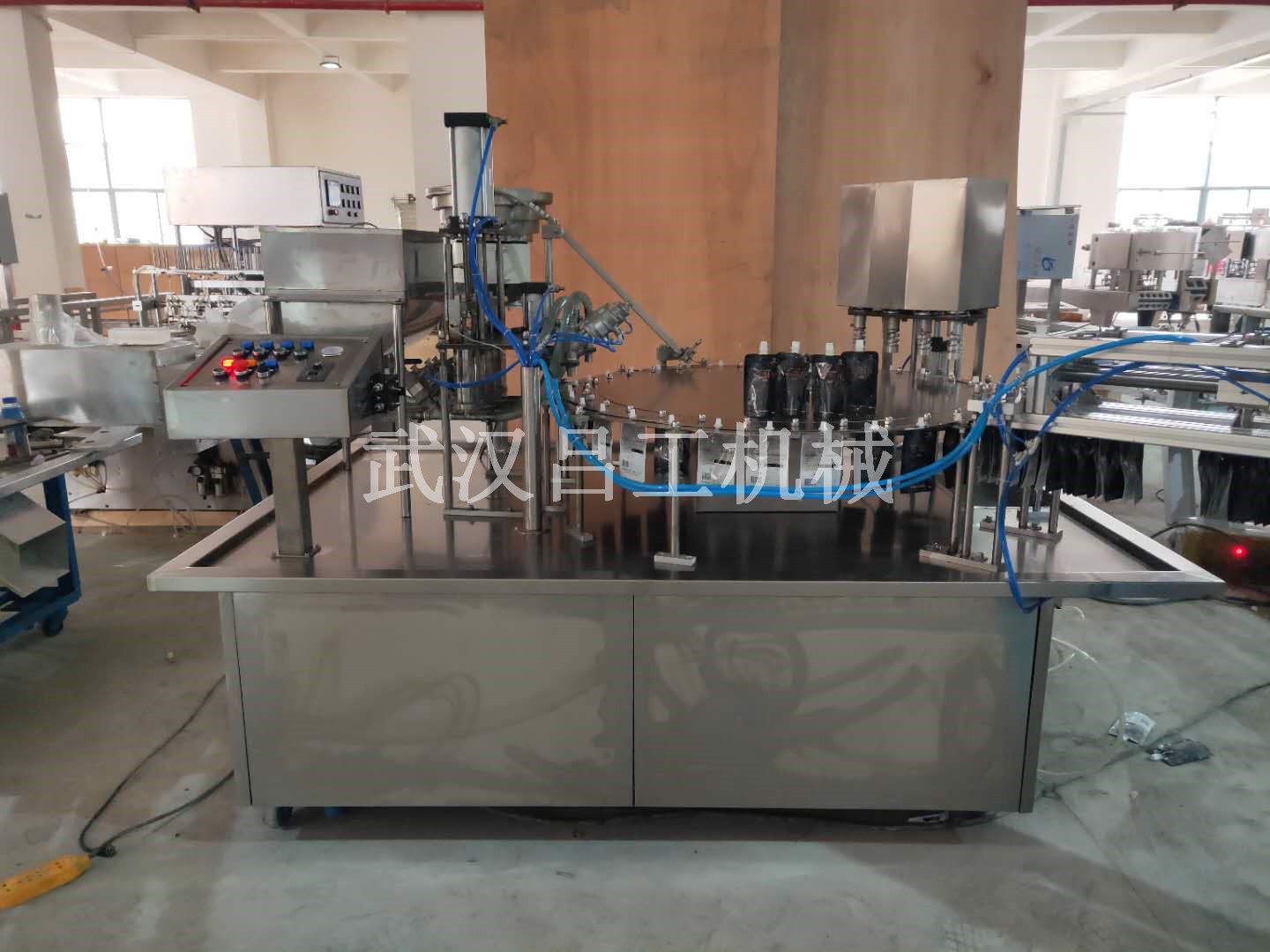 吸嘴立式袋裝醬料全自動灌裝旋蓋機 2