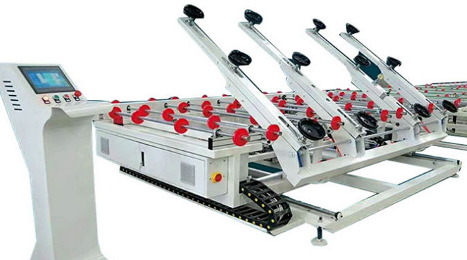 Automatic glass cutting machine 2