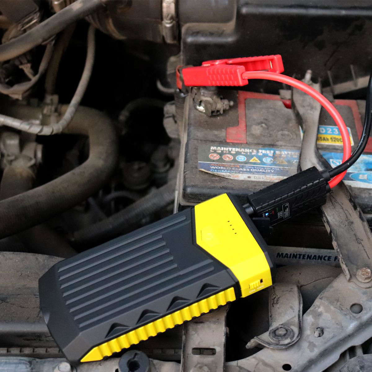 10000mAh emergency car jump starter 2