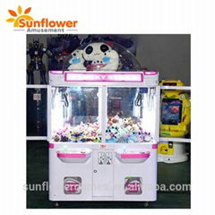 Coin operated toys vending amusement game 4 players Lucky Baby claw crane machin