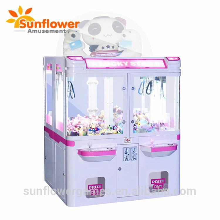 Coin operated toys vending amusement game 4 players Lucky Baby claw crane machin 2
