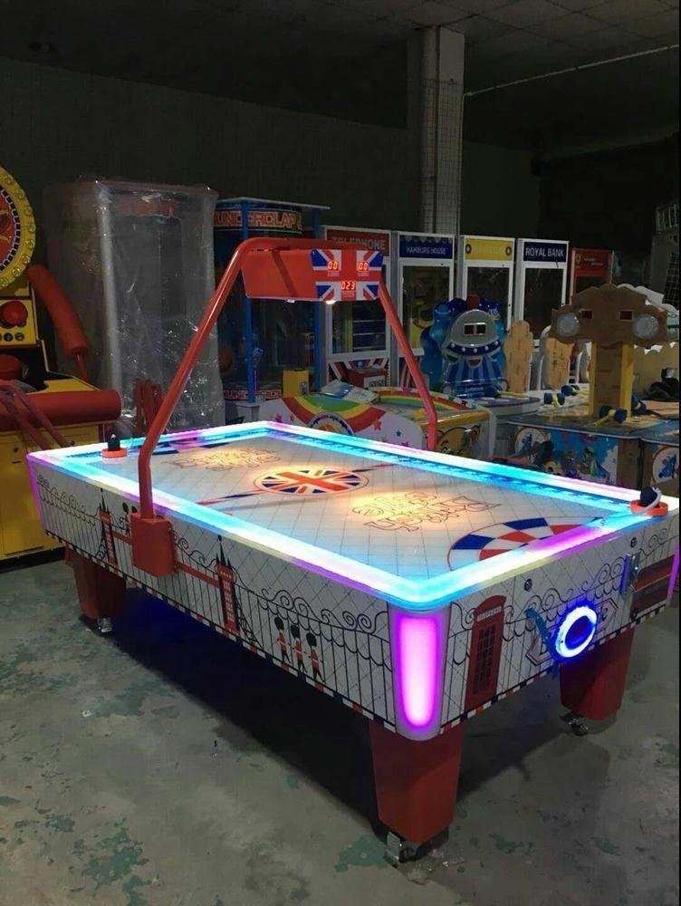 Luxury London Style Coin Operated Air Hockey Table Pusher Game Machine