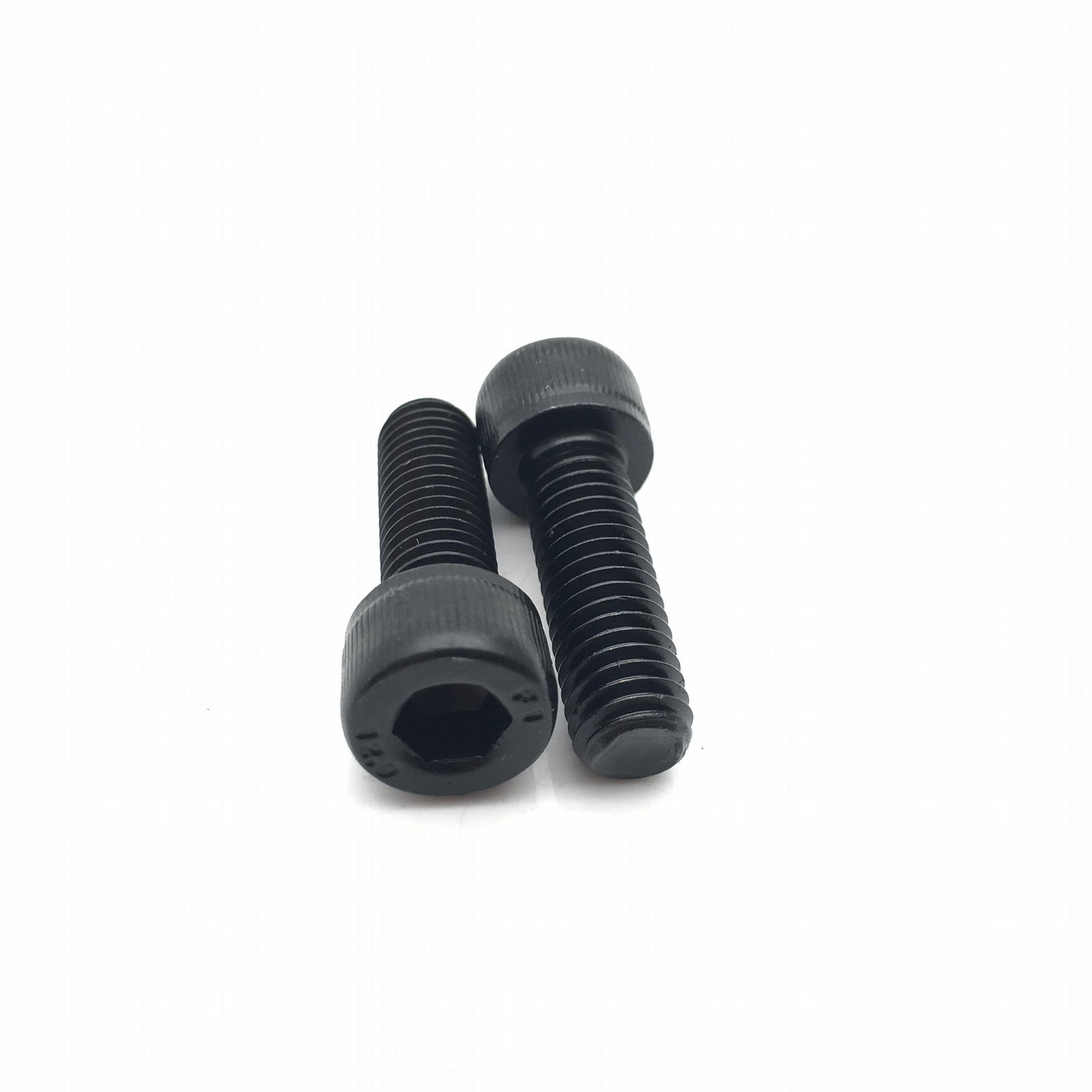 Alloy steel black oxide gr12.9 allen screw hex socket cap screw bolt DIN912 3