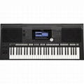 Yamaha PSR-S970 61-Key Arranger Workstation Keyboard + SKB Case + Mogami Cables