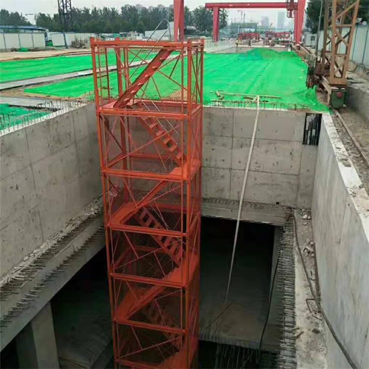 厂家推出75型安全爬梯 产品正在热销中