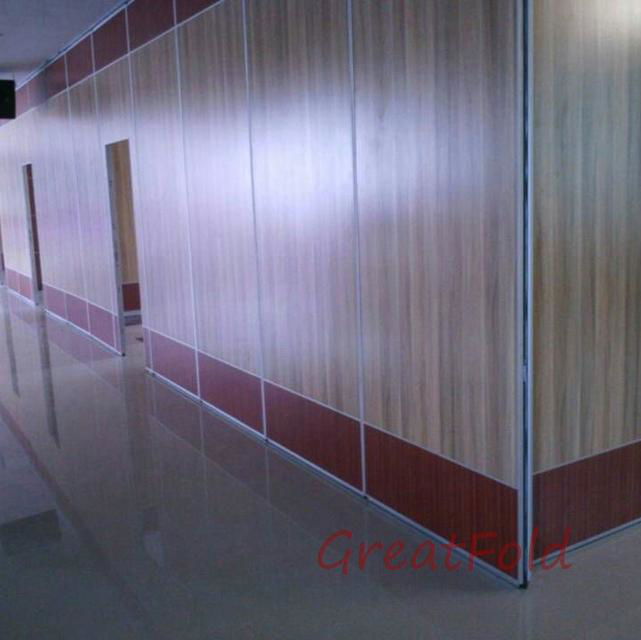 Acoustic High Partition Walls for Multi-Purpose Hall and Conference Room