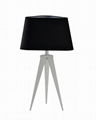 Metal tripod table lamp 1