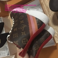     neaker     rchlight sneaker     en shoes     omen shoes     hoes     oots LV 9