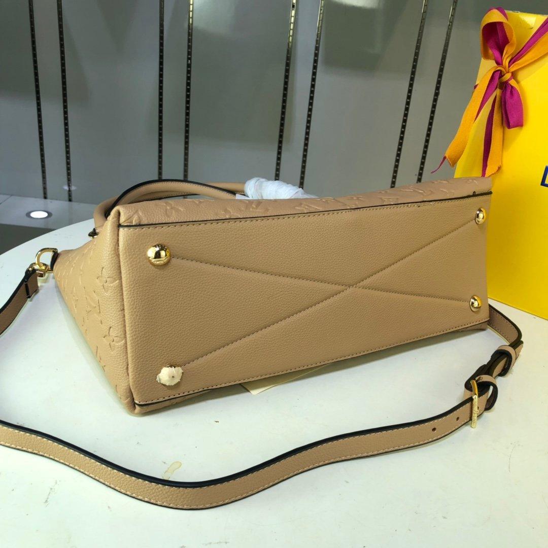 Louis Vuittion blanche BB bag     aintonge monogram handbag      tote BB bag 11
