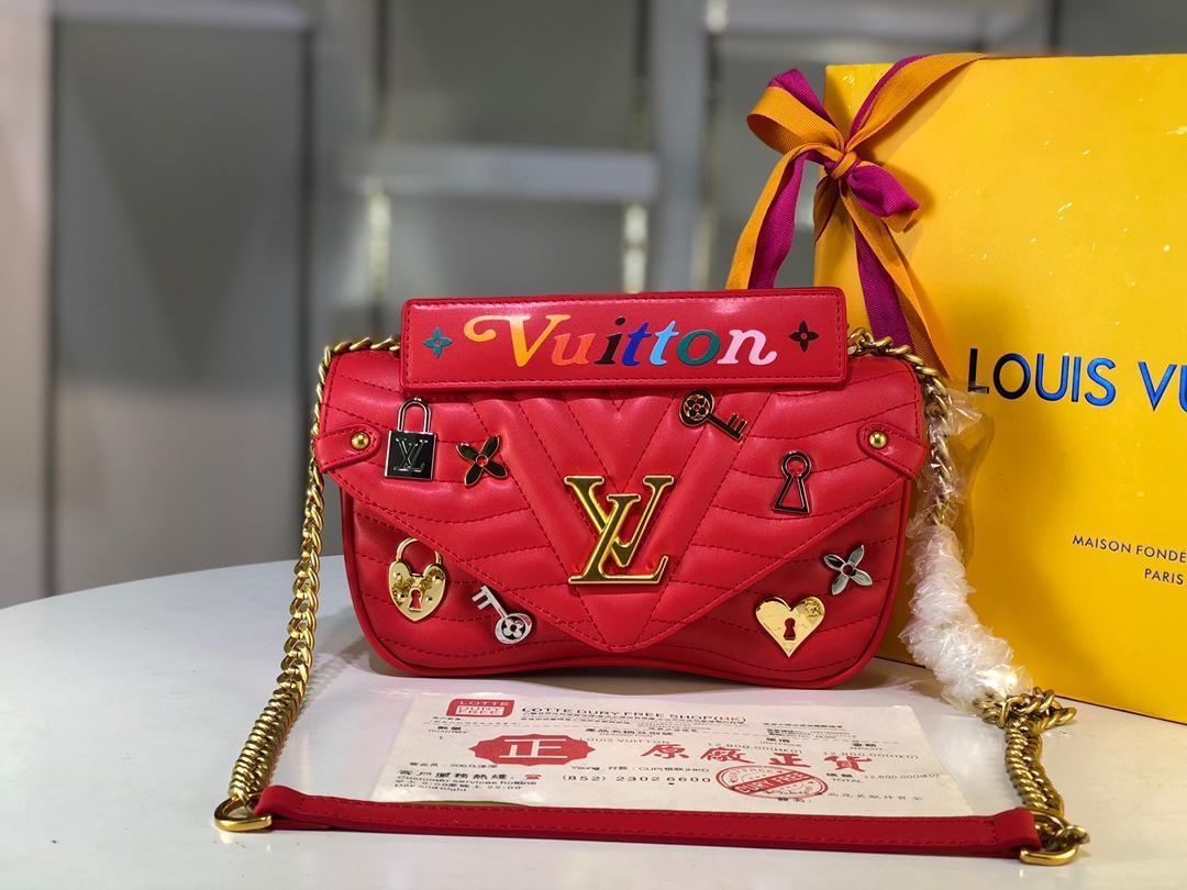               NEW WAVE CHAIN BAG MM     omen crossboday handbag     onogram Mult 14