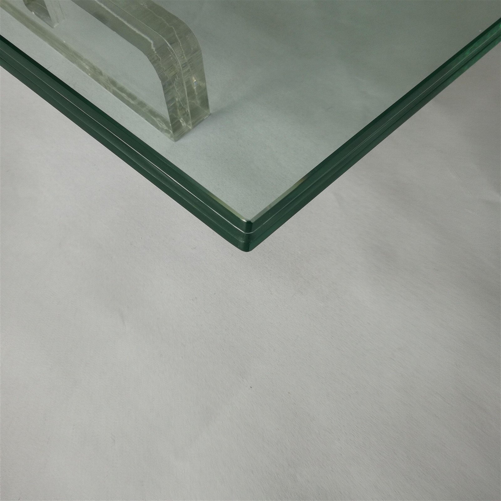 China Qingdao High Quality Cyclone Resistant Float Tempered Laminated Glass