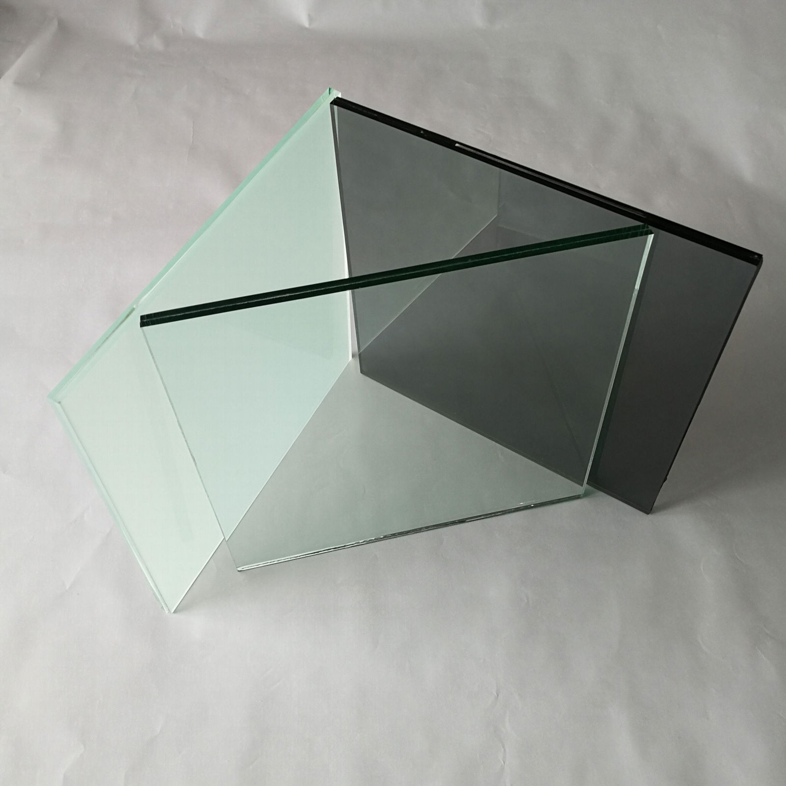 China Qingdao High Quality Cyclone Resistant Float Tempered Laminated Glass 4
