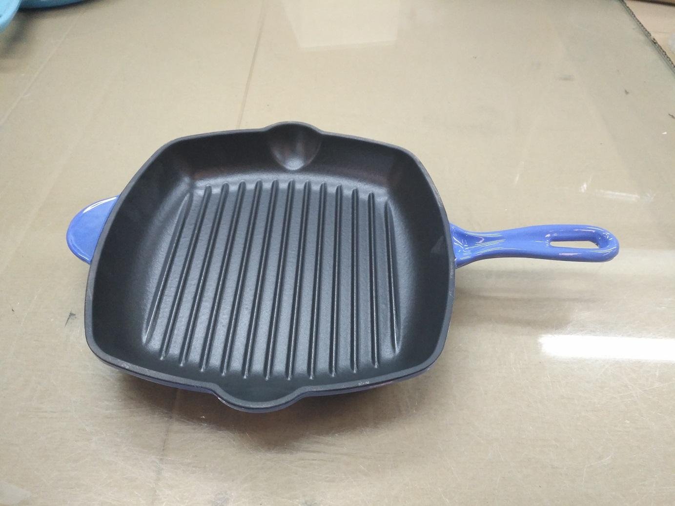 cast iron frying pan/grill pan 2