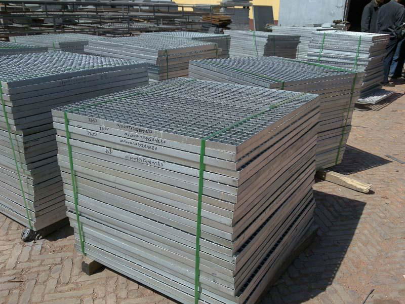 Hot-dip galvanized steel grating 5