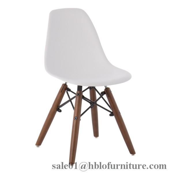 modern design plastic chair,wood legs,dining chair 3