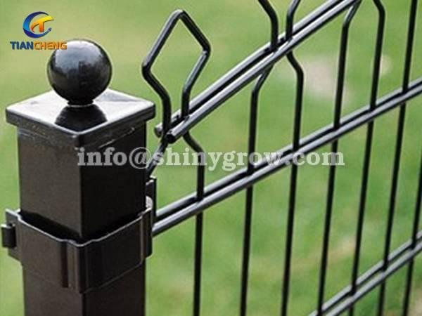Perimeter Fencing for Large Scale Greenhouse Base 2