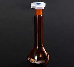 WB-3102 Lab glassware amber volumetric flask with glass or plastic stopper Labwa