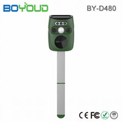 EPA Approved Newest Ultrasonic Animal Repeller with Flash Light