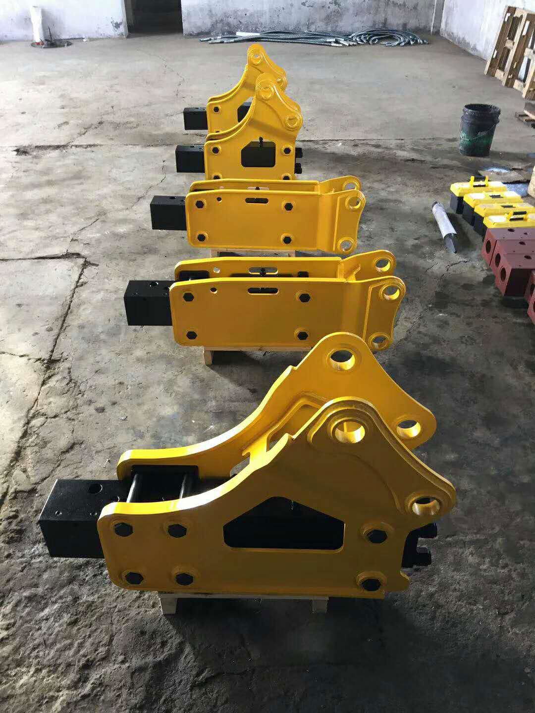 1-2ton Excavator S20 Rock Hammer Hydraulic Triangle Type YANTAI MG 3