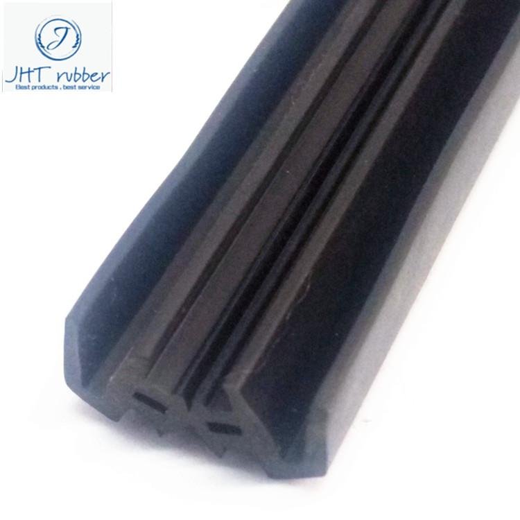 high quality EPDM rubber sealing strip 2
