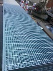 Galvanized steel grid for floors with tooth surface with support plate 1 "x3 / 1