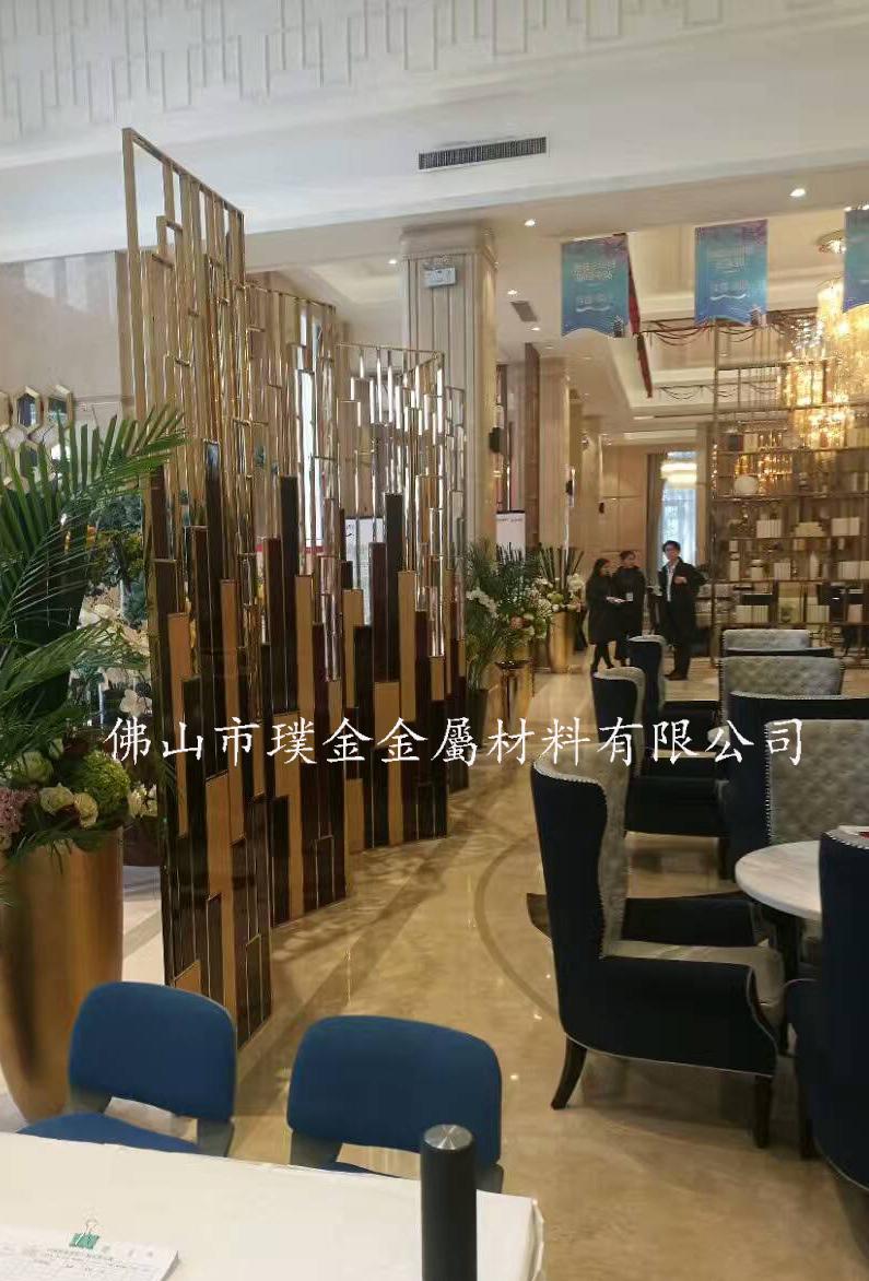 订制茶餐厅金属不锈钢隔断 4