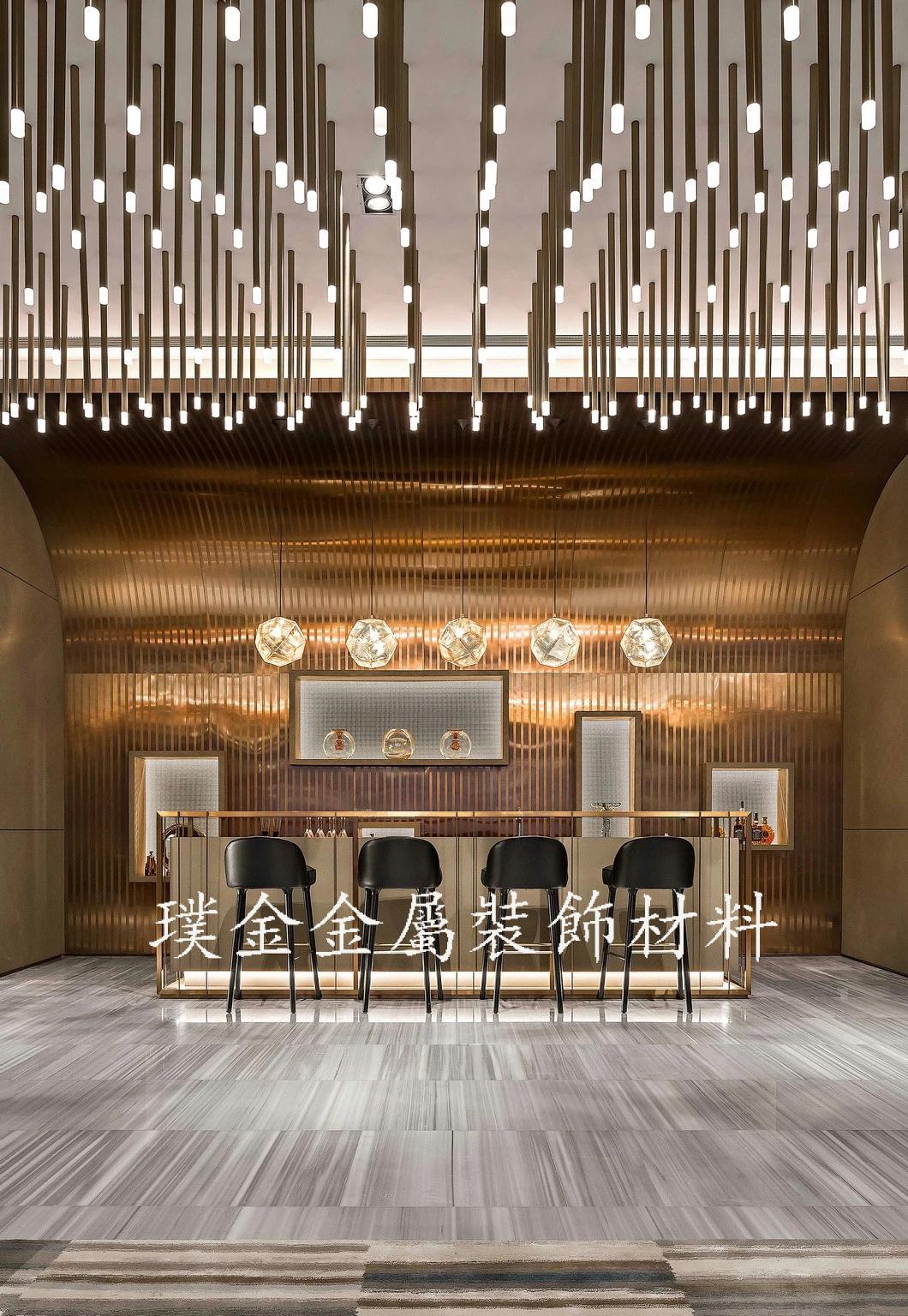 订制不锈钢造型背景墙 3