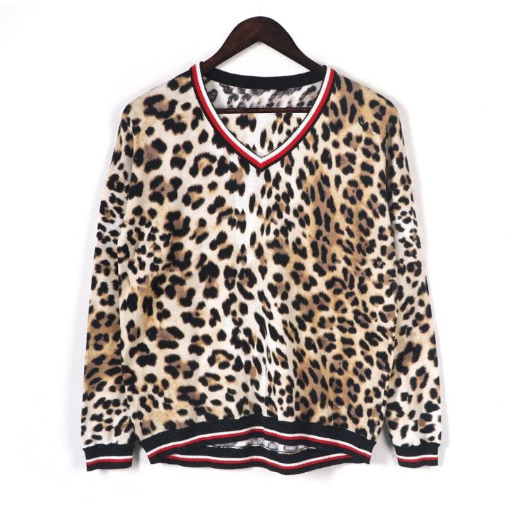 2019 ladies fashionable soft leopard print knitted pullover loose sweaters