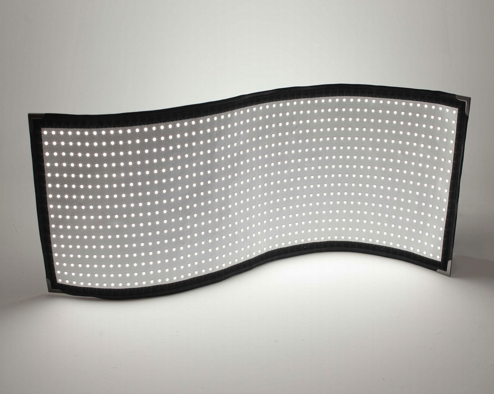 Video Soft Light Mat for Por Cinematographers, Photographers and Filmmakers  2