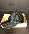 LV baseball cap superme hat LV wool hat scarf fashion lv lady beret sunbonnet  