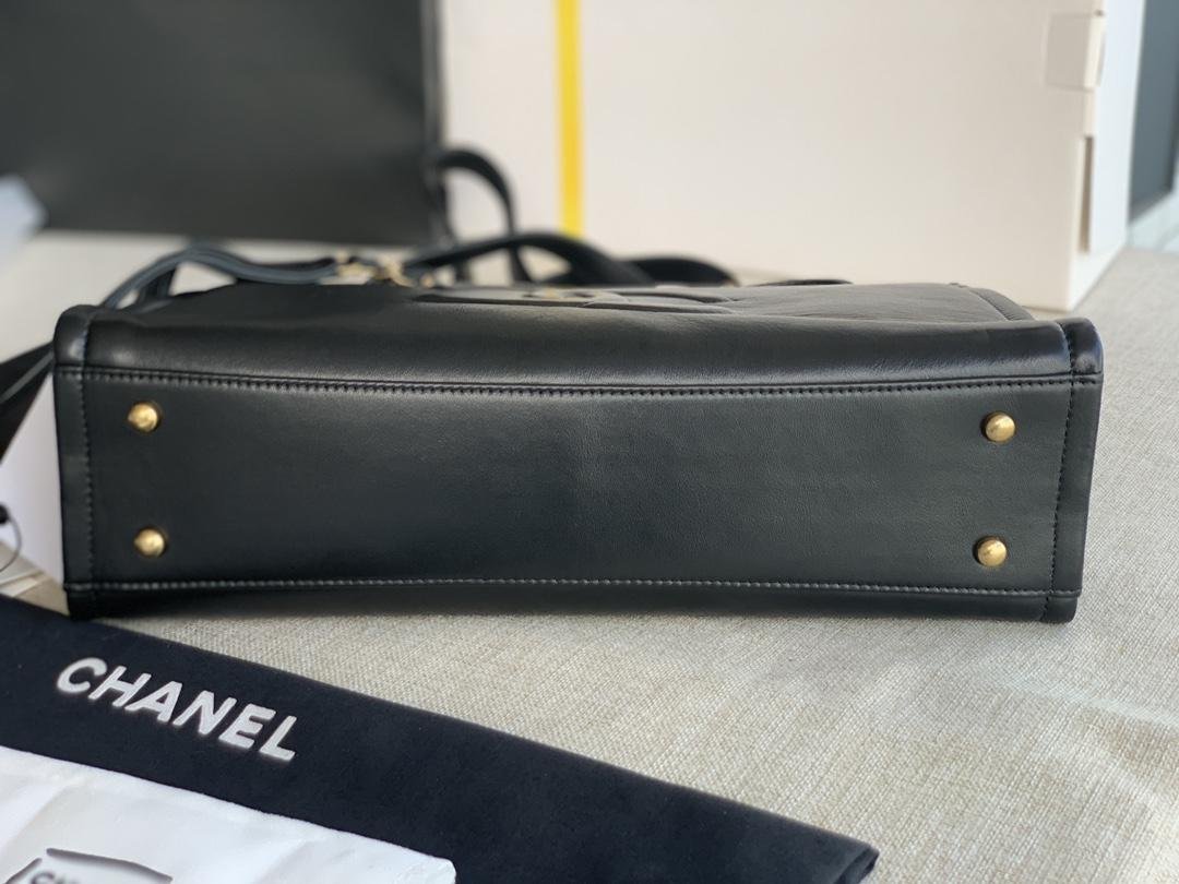      tote handbag coco handle lambskin original caviar leather tote bag  5