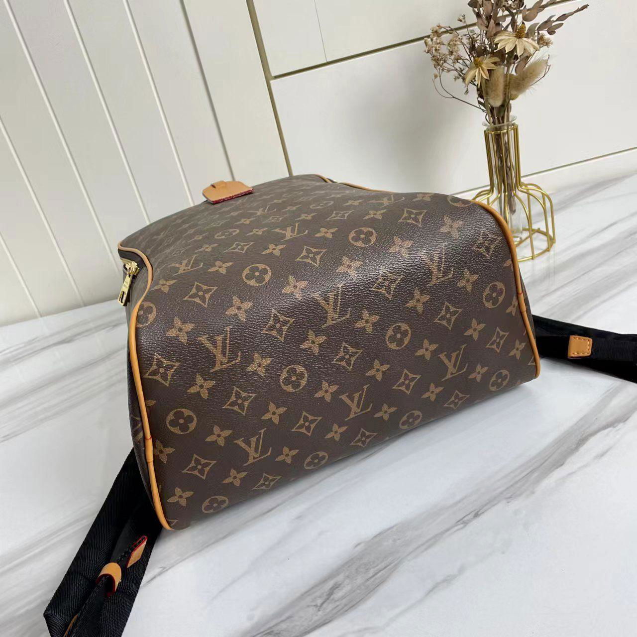     ackpack Blurry Monogram knapsack genuine leather travllling bag M46237 2