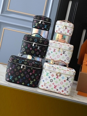     anity Chain Pouch Monogram cosmetic bag handle tote bag