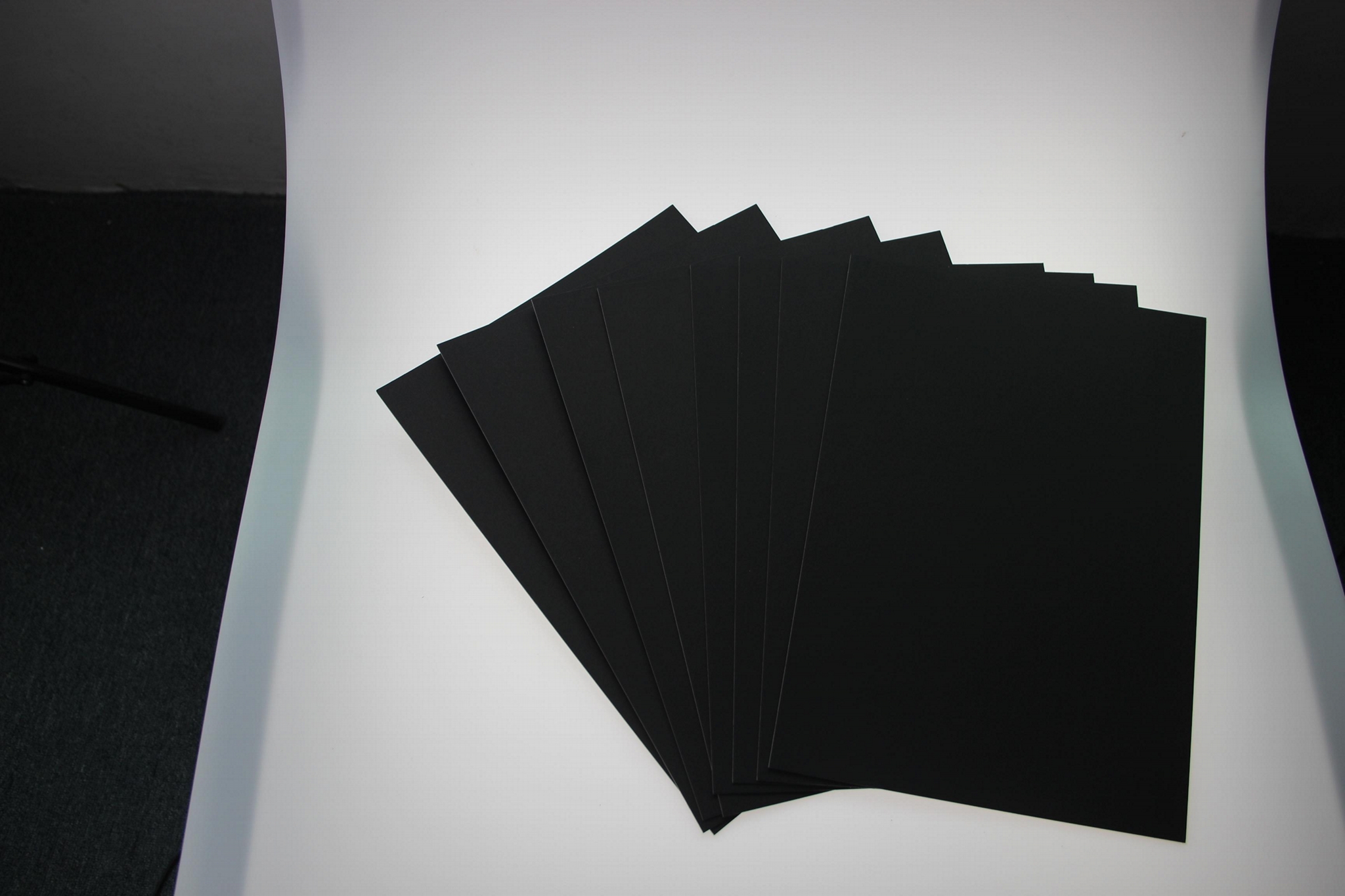 东莞黑卡纸厂家 110g双面透心黑卡纸现货批发 (中国 广东省 生产商) -