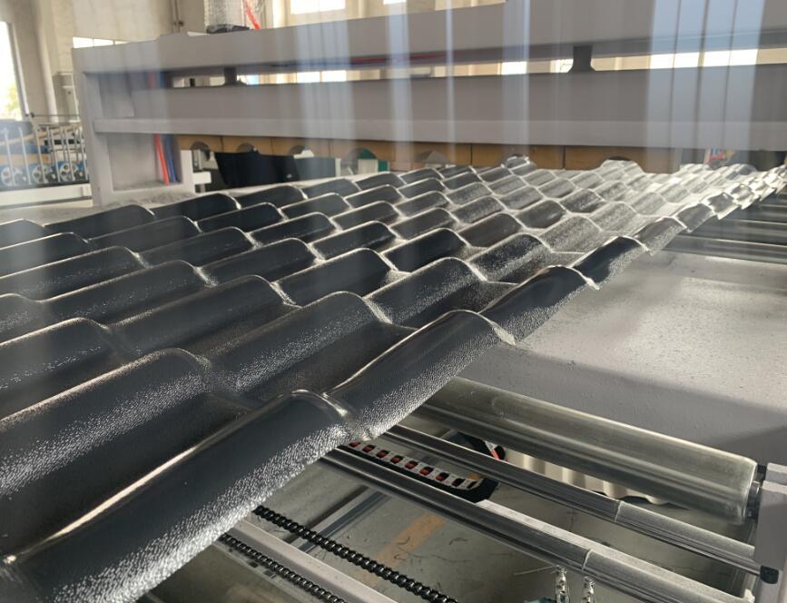 合成樹脂瓦設備生產線機器 4