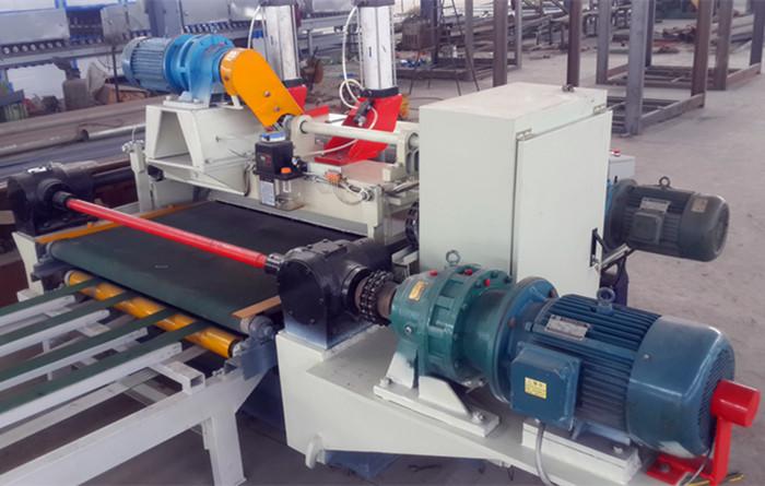 4-feet spindle-less high configured veneer peeling machine 3