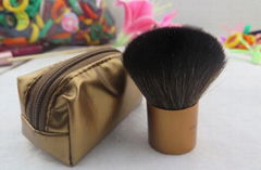 kabuki brush