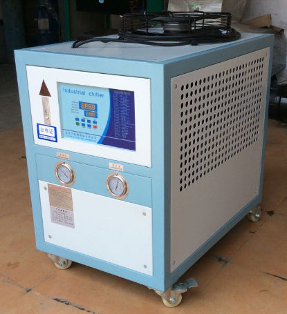 Industrial chillers price good system 1.2KW screw laser water cooled chillers 2