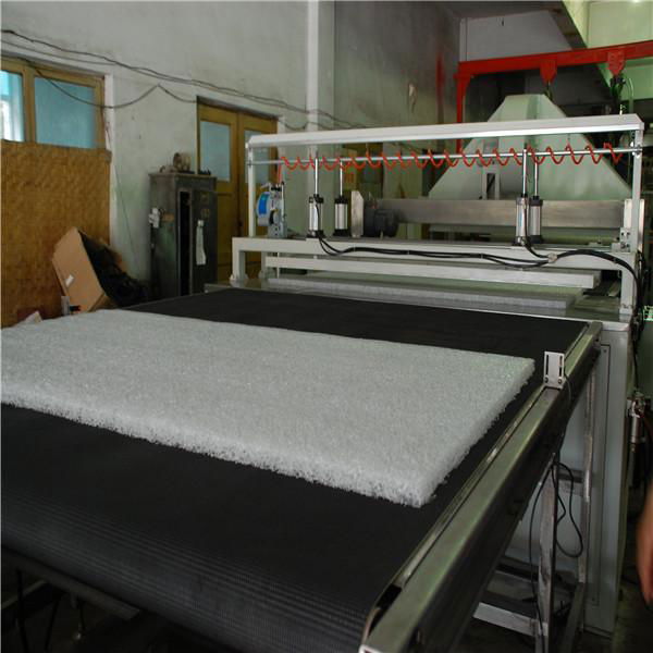 中空高分子床垫生产线 3
