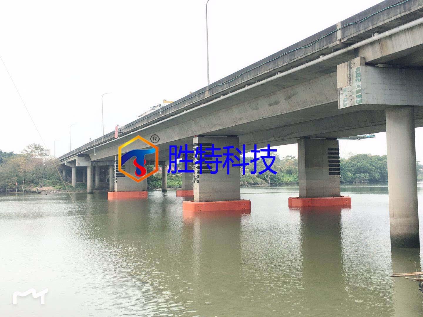 廠家熱銷 自浮式鋼覆式橋梁防撞設施