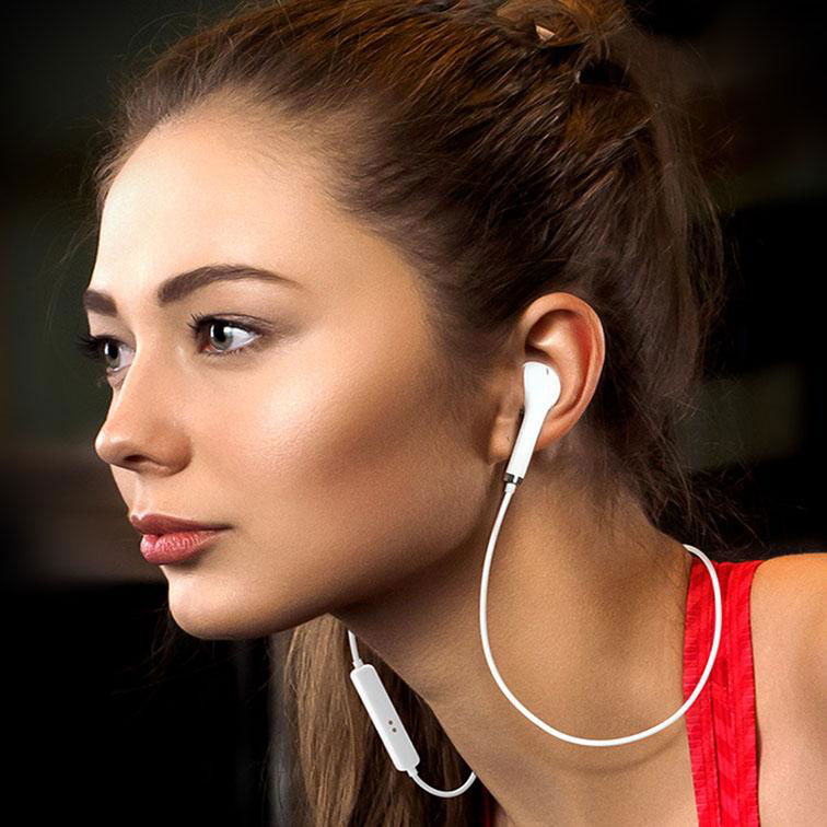 In-ear  bluetooth earphones sport headset Noise Cancelling